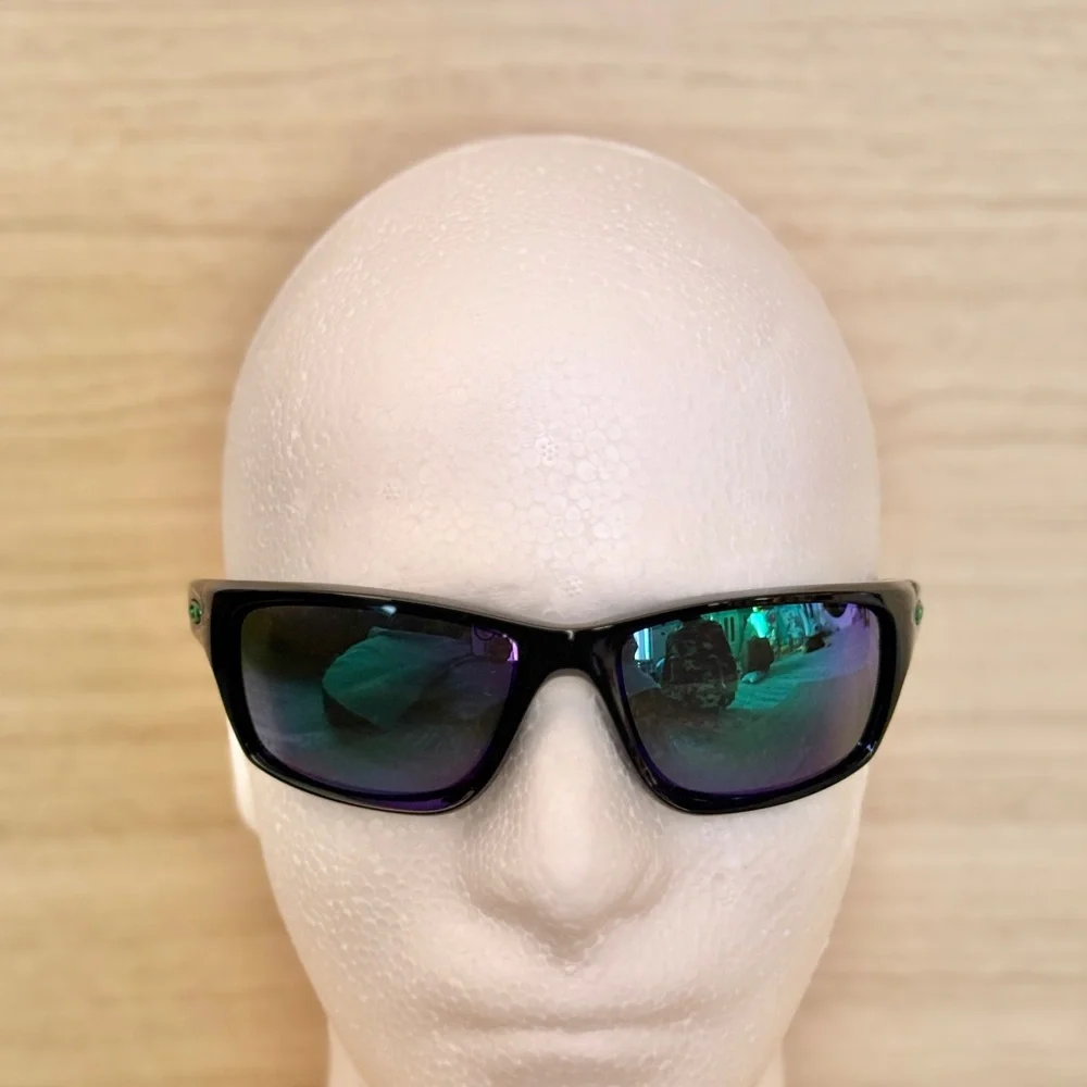 Oakley Canteen polarized sunglasses